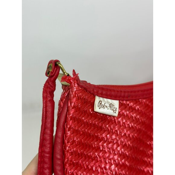 VTG Bob & Alice Women Red Woven Shoulder Bag Gold Accents Zipper Closure Stylish - Picture 4 of 10